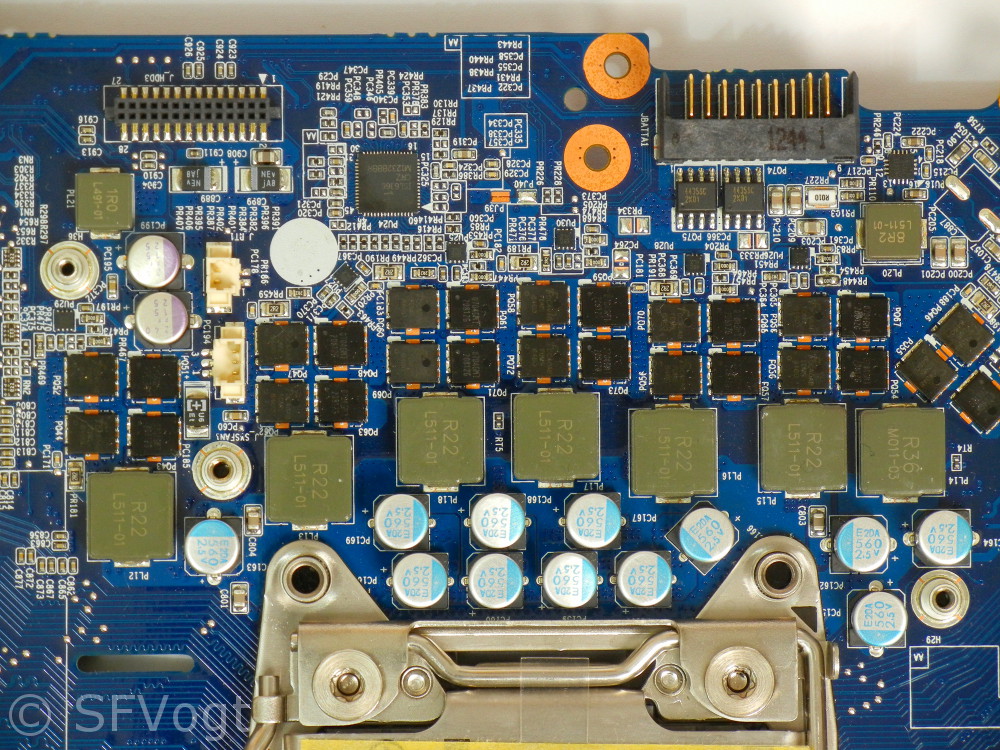 Mainboard08.jpg